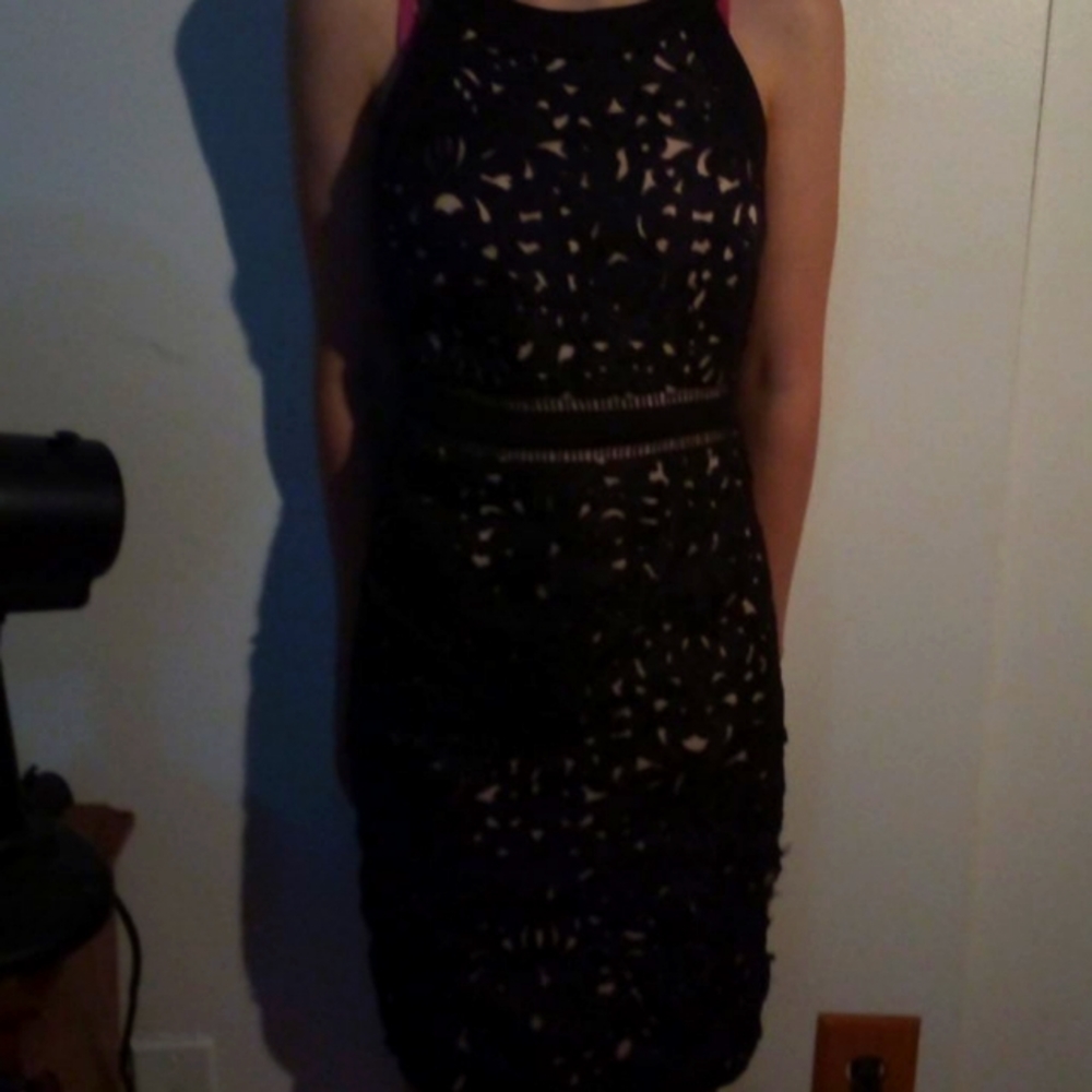 Dress - Picture 1 of 3
